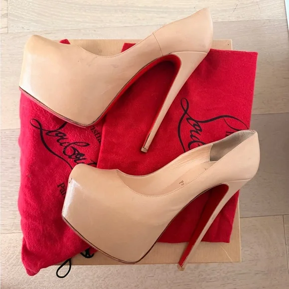 Christian Louboutin Nude Platform Heels - Picture 6 of 9